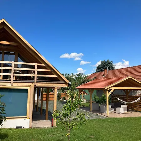 Csenduelo Vendeghaz Lägenhet *